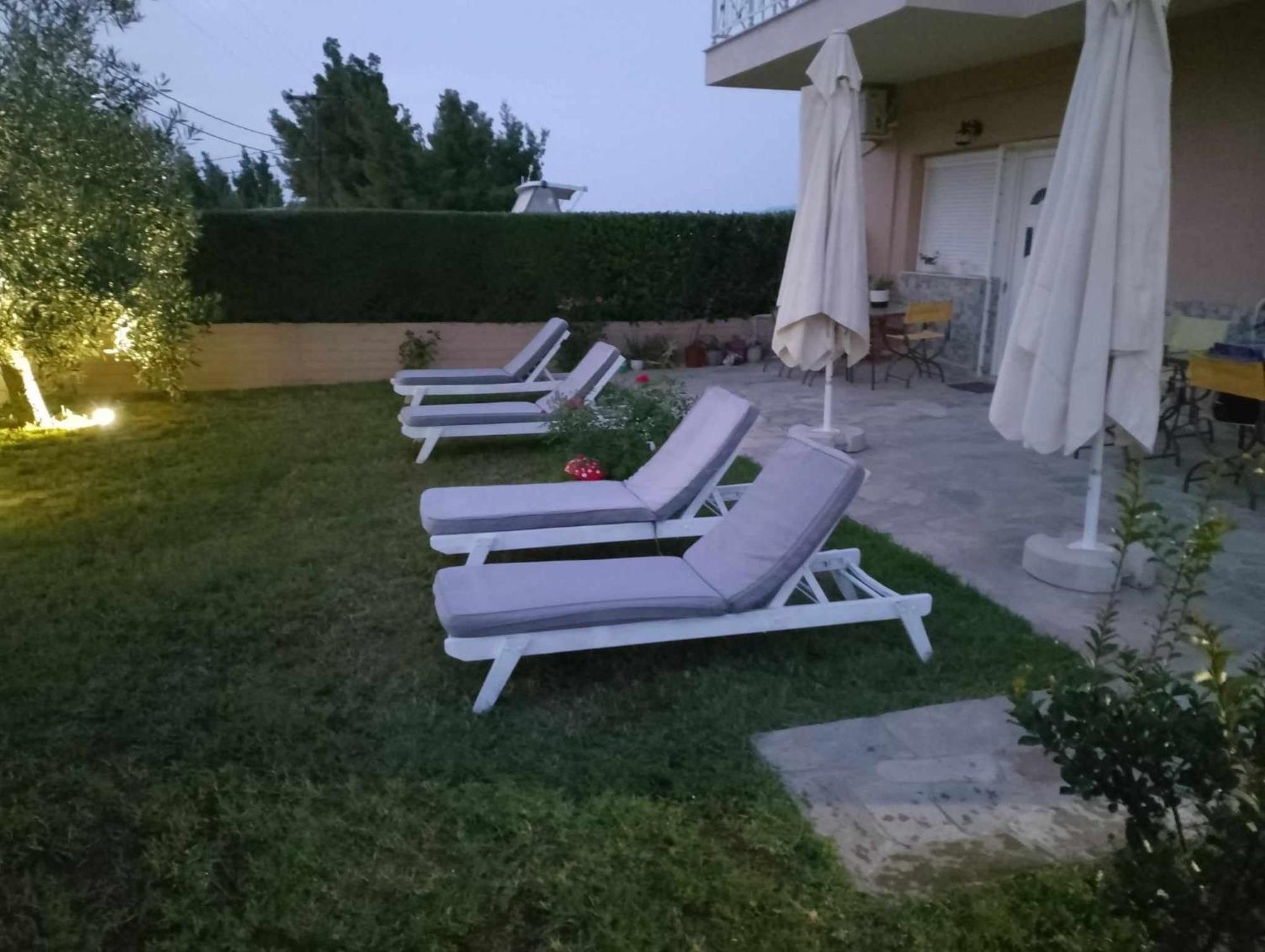 Alexandra'S Garden Apartment Paliouri Exterior photo